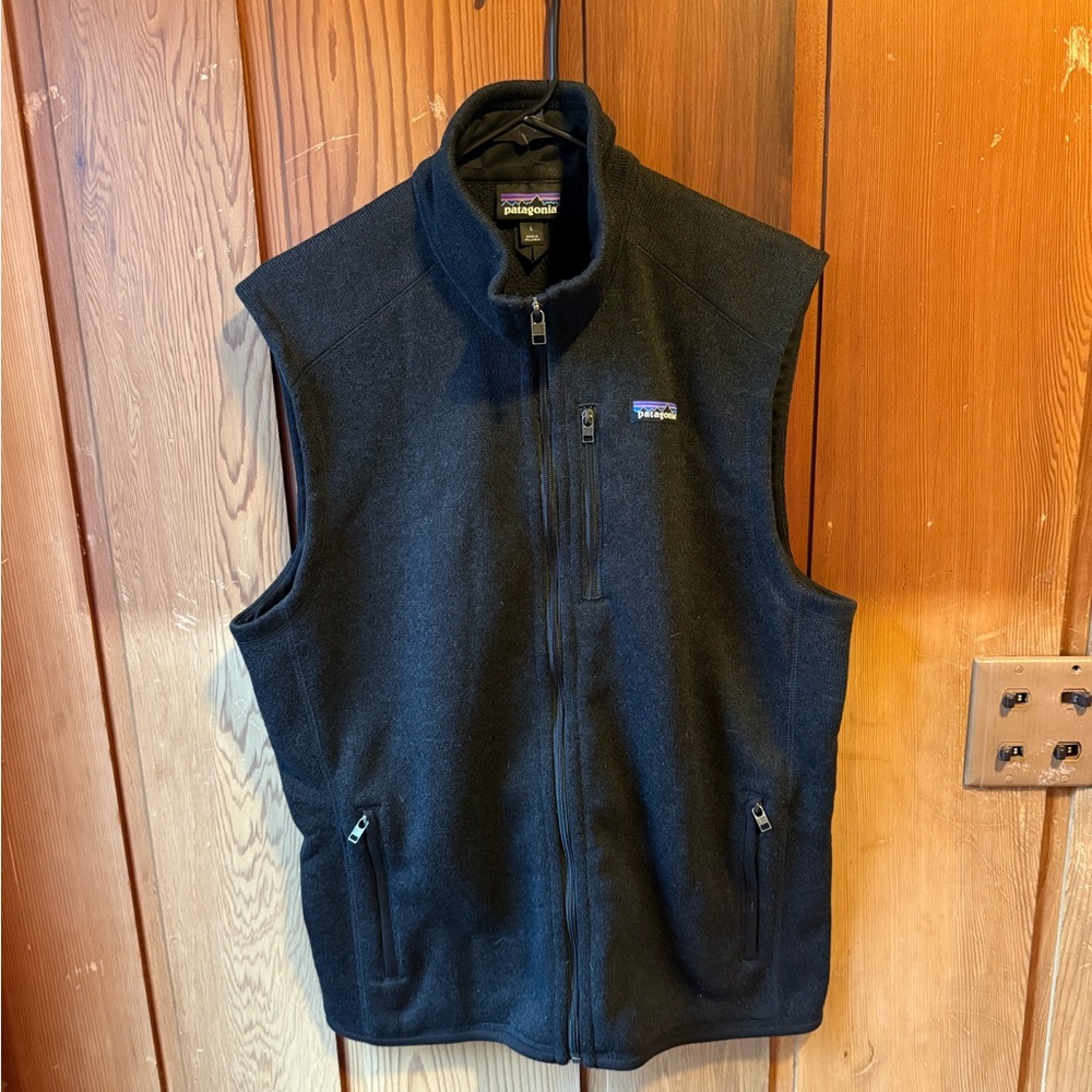 Men’s L - Black Patagonia Full Zip Fleece Vest - NWOT